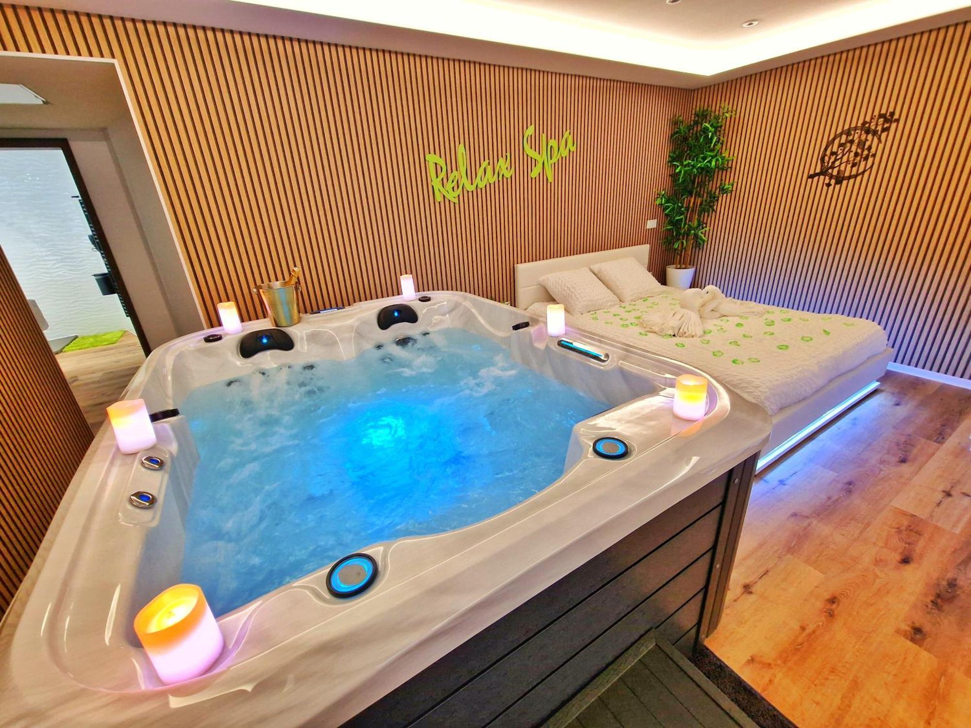 Relax Spa-4 Pers-Jacuzzi-Parking-Jardin-Clim-Colmar Muntzenheim Exterior photo