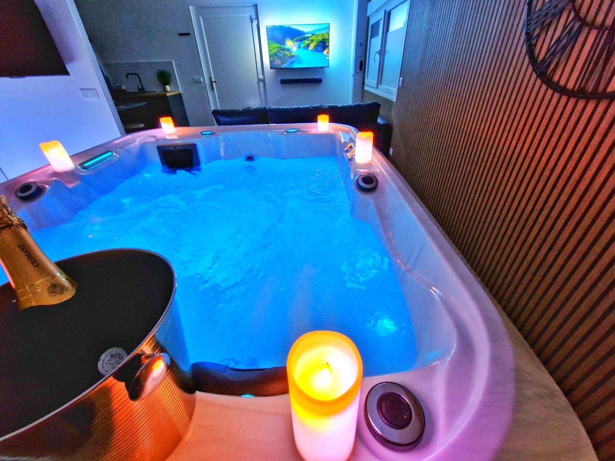 Relax Spa-4 Pers-Jacuzzi-Parking-Jardin-Clim-Colmar Muntzenheim Exterior photo