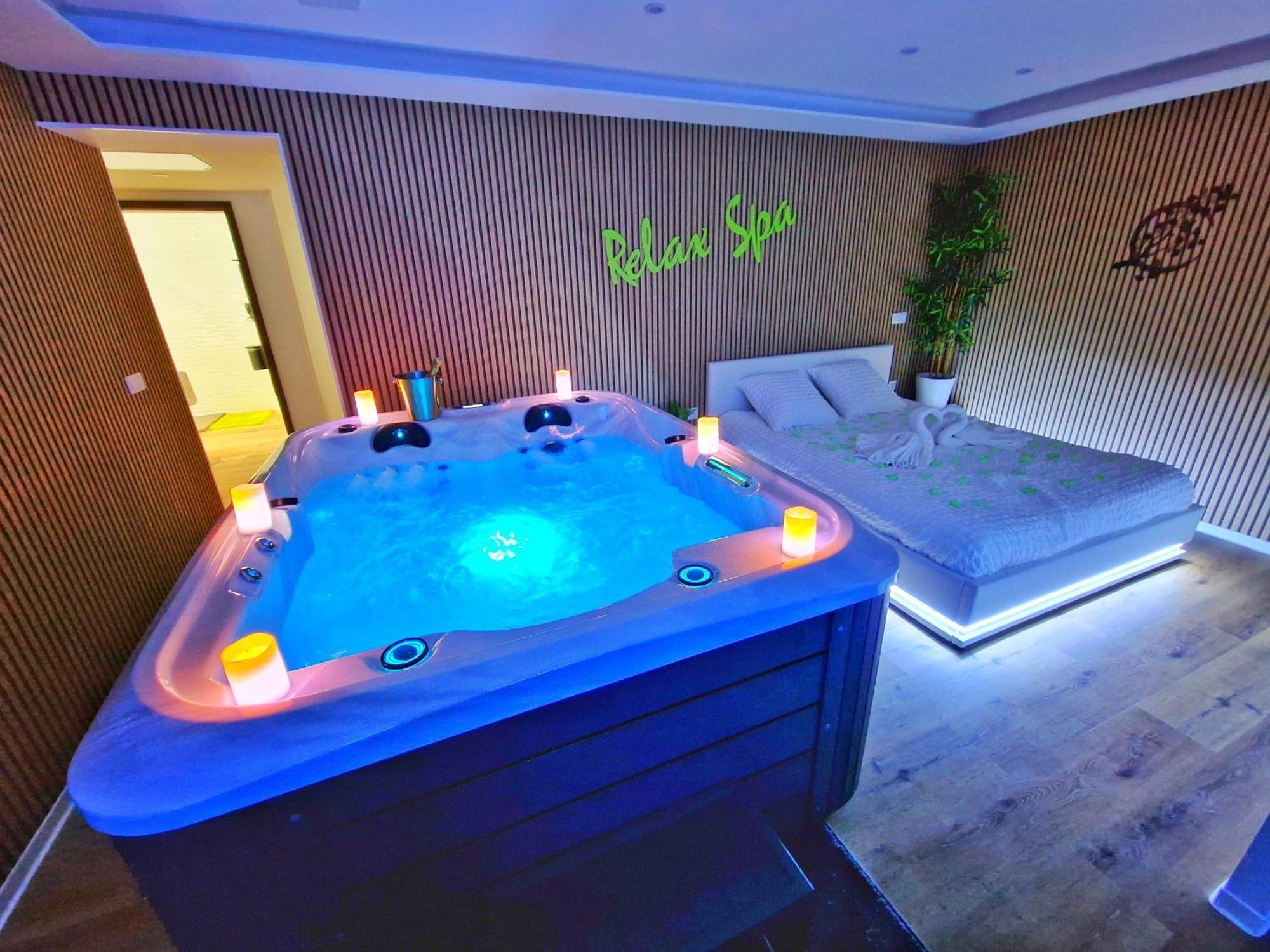 Relax Spa-4 Pers-Jacuzzi-Parking-Jardin-Clim-Colmar Muntzenheim Exterior photo