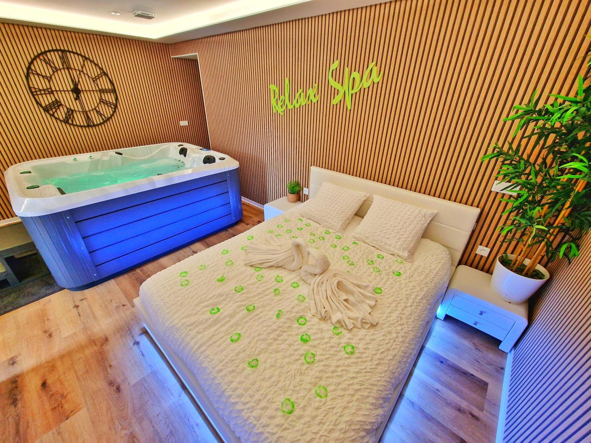 Relax Spa-4 Pers-Jacuzzi-Parking-Jardin-Clim-Colmar Muntzenheim Exterior photo
