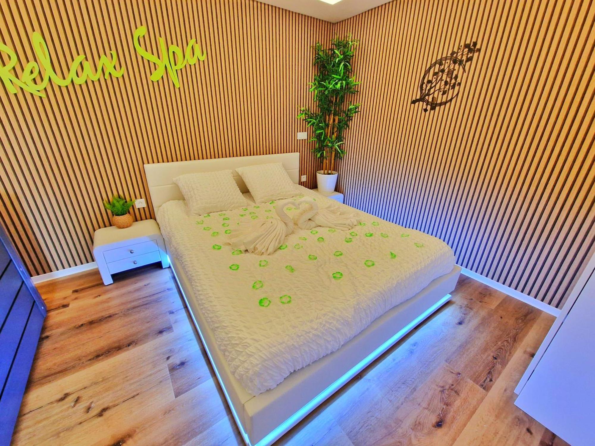 Relax Spa-4 Pers-Jacuzzi-Parking-Jardin-Clim-Colmar Muntzenheim Exterior photo